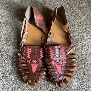 Ecote Huarache closed toe sandals brown pink Sz 8